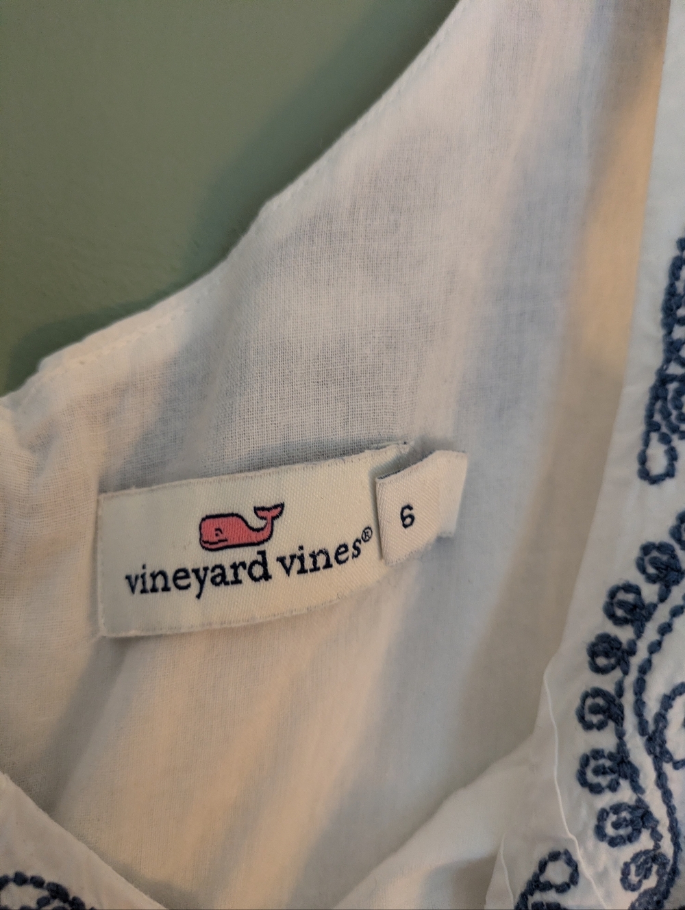 Vineyard Vines - White Sleeveless Dress With Blue Embroidery -6 - Picture 3 of 6